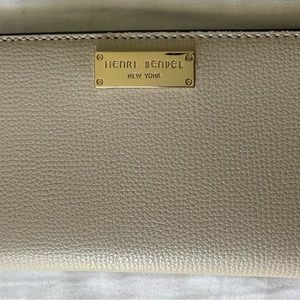Henri Bendel 57th Single Snap Wallet